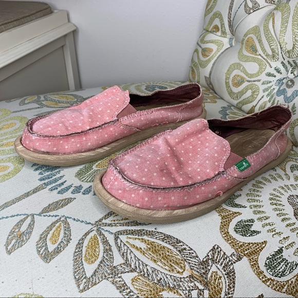 Sanuk Shoes - Sanuk Pink White Polka Dots Sidewalk Loafers Sz 9